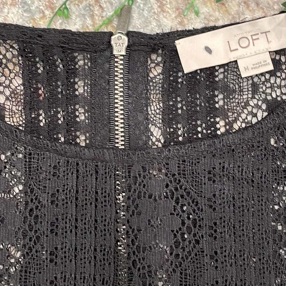 Ann Taylor Loft top - Picture 4 of 6